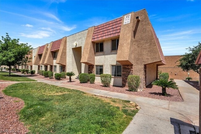 Building Photo - 5493 Indian River Dr