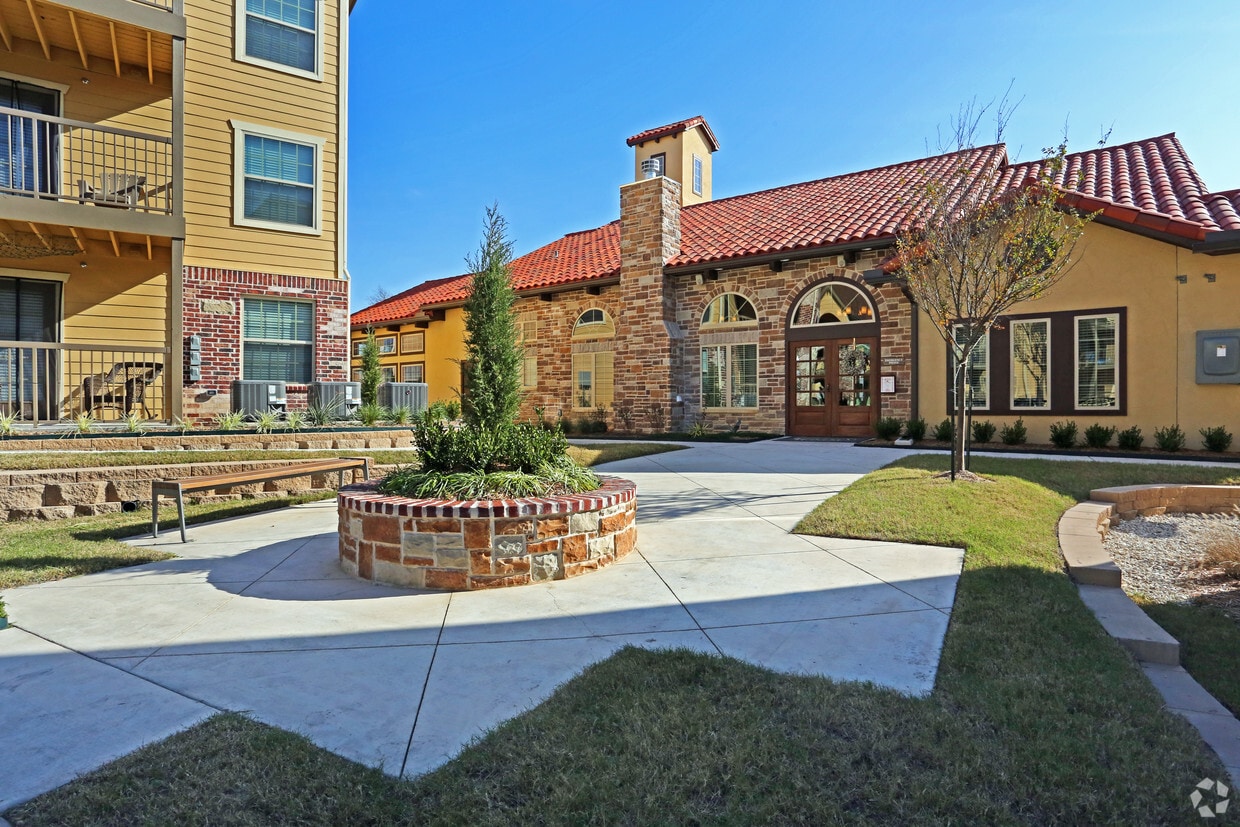 Primary Photo - Tuscany Ranch Apartments