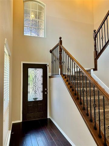 Foto del edificio - 209 Red Hawk Pl