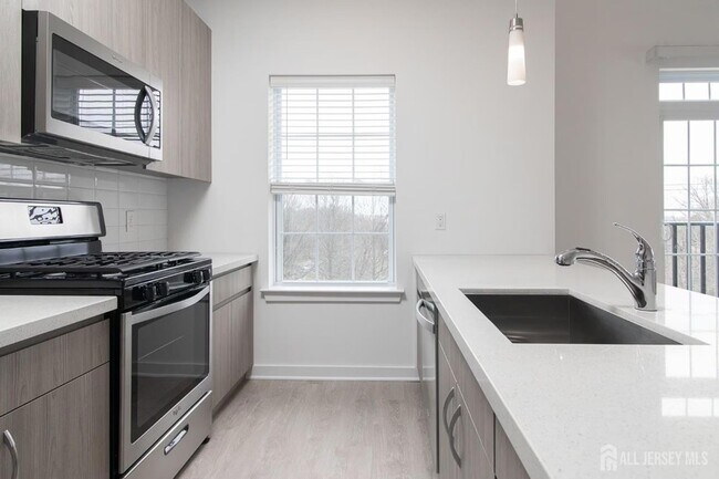 Foto del edificio - 175 Quincy Ct