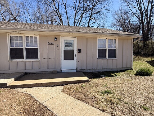 Foto del edificio - 5941 Raytown Rd