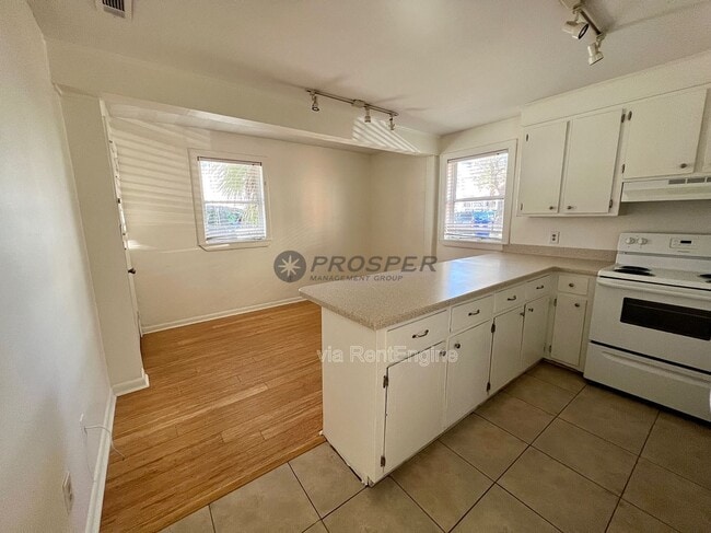 Photo - 37 Ashton St Townhome