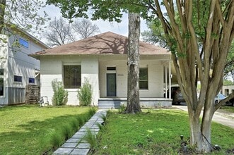 Building Photo - 2614 Willow St