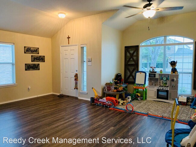 Foto del edificio - 4 br, 2 bath House - 6508 Stone Lake Drive