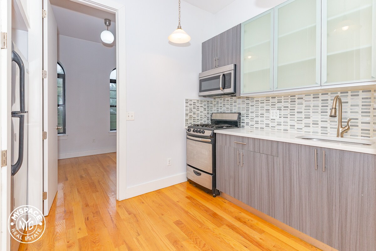1357 Hancock St Unit R7, Brooklyn, NY 11237 Room for Rent in Brooklyn