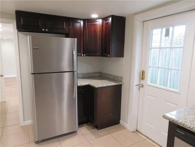 Foto del edificio - 4121 Elba St