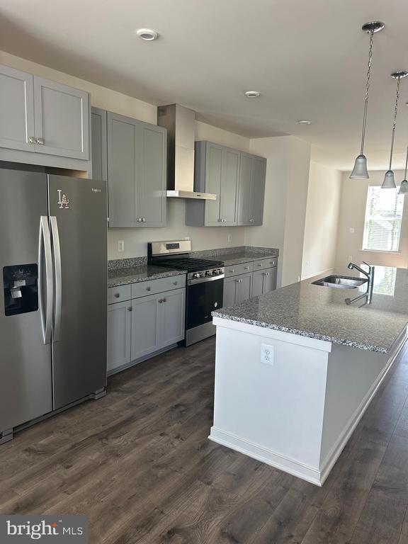 Foto del edificio - 423 Snowberry Ln