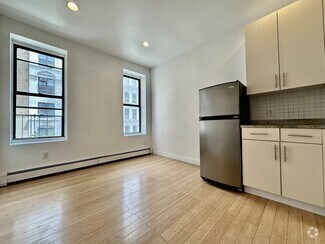 Building Photo - 344 W 52nd St
