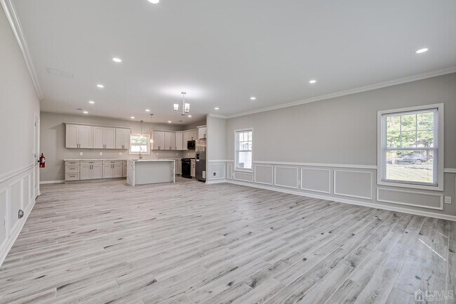 Building Photo - 129 Winthrop Rd