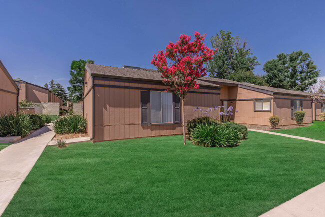 Building Photo - Glenbrook Apartments