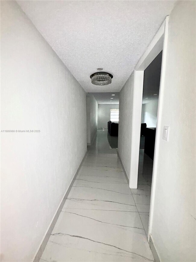 Foto del edificio - 5140 SW 40th Ave