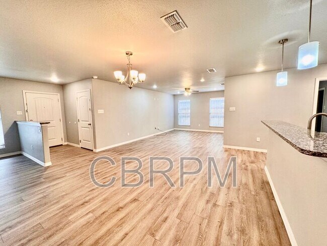 Foto del edificio - 1302 N Clinton Ave