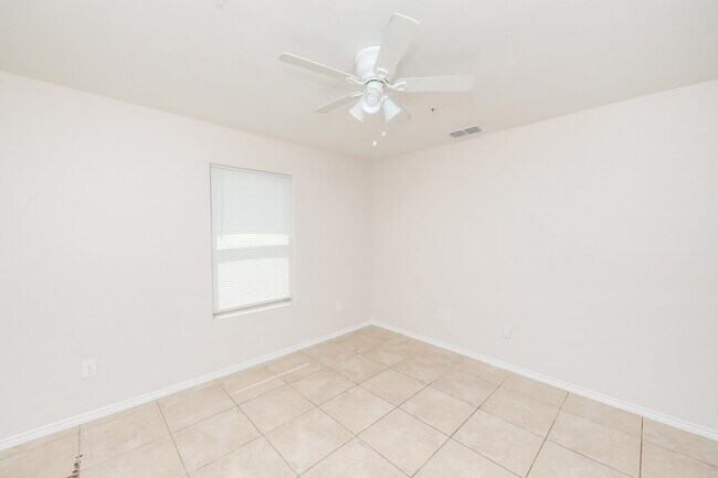 Building Photo - 2601 Lomas Del Sur Boulevard