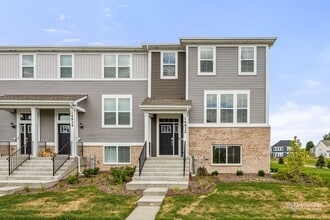 Building Photo - 14932 S McCarthy Cir