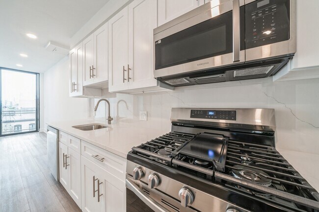 Photo - 32 Jones St House