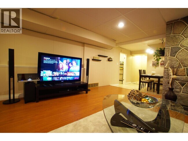 Building Photo - 48xx McKee Pl