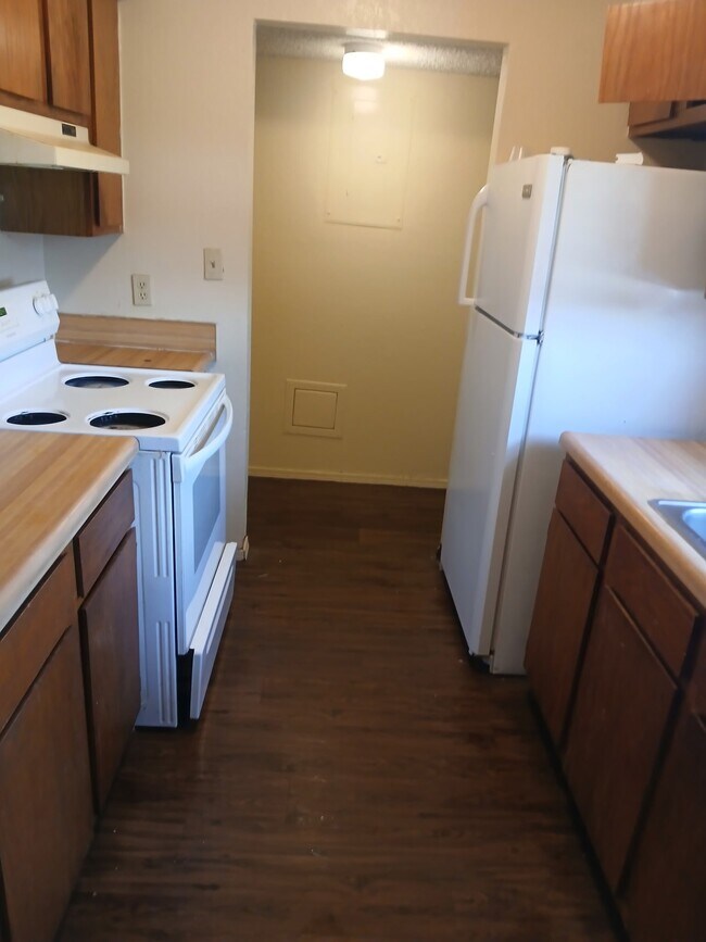 Foto del edificio - 4301 Yorkshire Dr