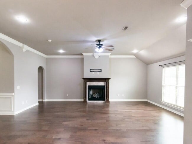 Building Photo - 3702 SW Polestar Cove