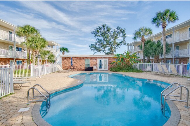 Building Photo - Waterfront Bayview Terrace Condo – Updated 2BR, 1.5BA, Open Layout, No Pets – Minutes to Beaches,...