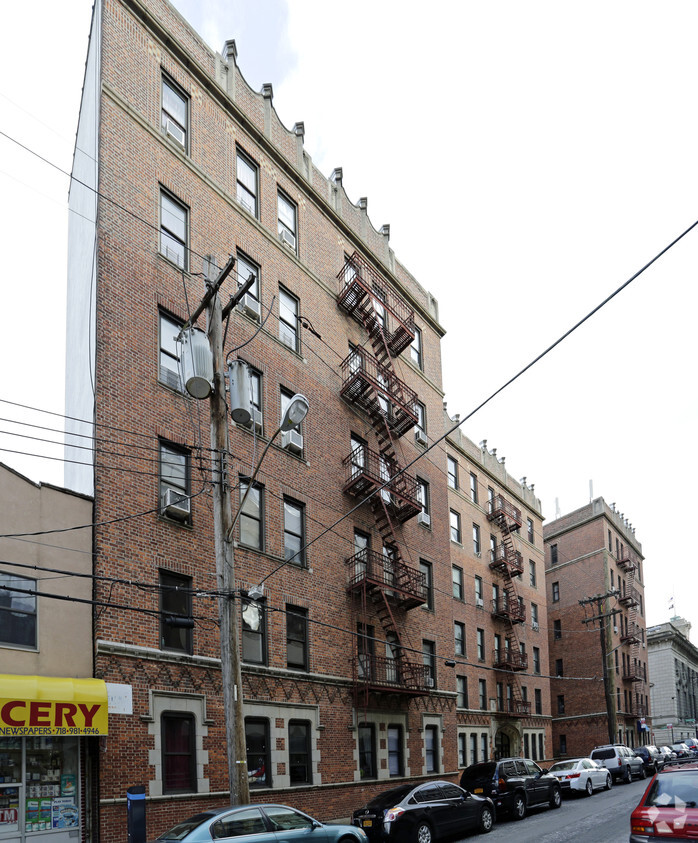 Foto del edificio - 115 Stuyvesant Pl