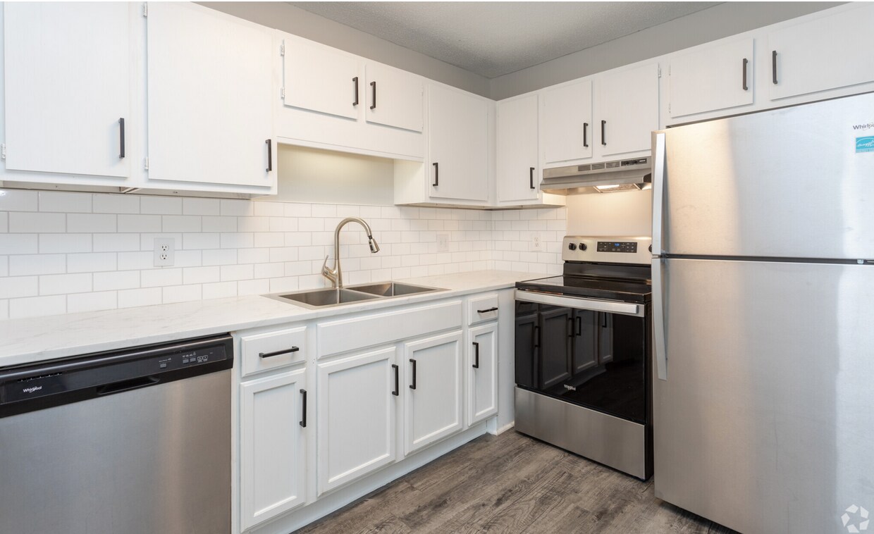 Primary Photo - Completely refurbished 1-bedroom residence...