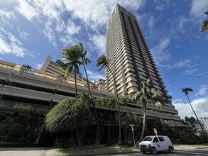 Building Photo - 444 Niu St