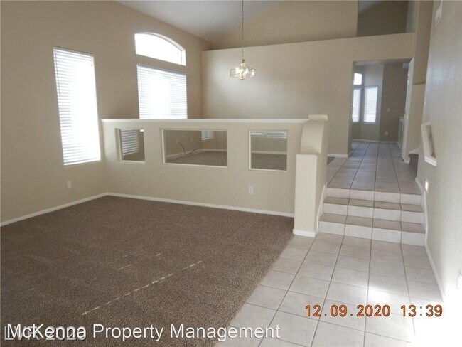 Building Photo - 5 br, 3 bath House - 216 Black Eagle Av