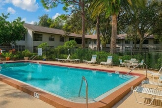 Building Photo - 3036 Eastland Blvd