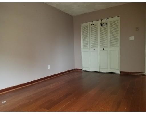 Building Photo - 215 Thomas E. Burgin Pkwy
