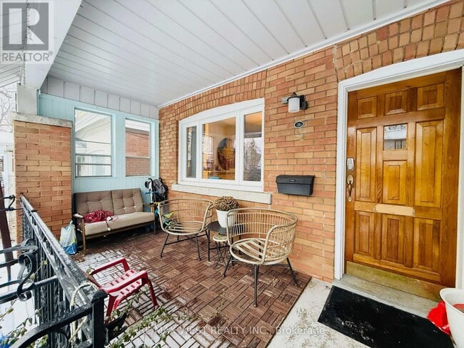 Building Photo - 15 Keystone Ave