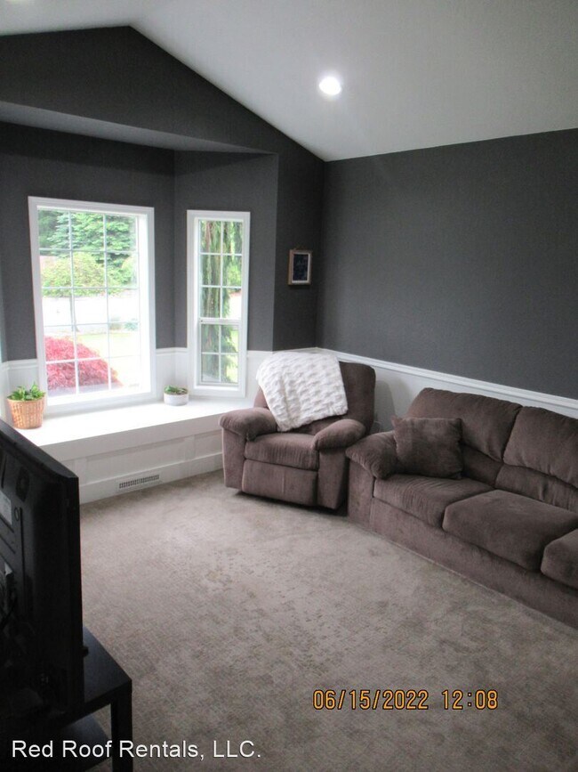 Building Photo - 4 br, 2.5 bath House - 8102 243rd St Ct E