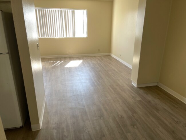 Foto del edificio - 344 S Willie James Jones Ave
