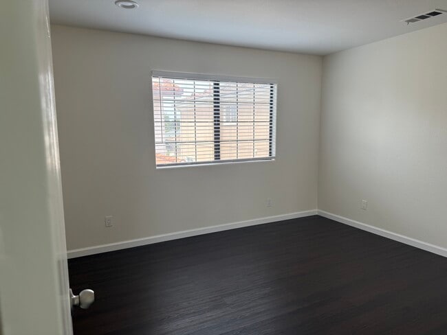 Bedroom 2 - 11710 Walcroft St
