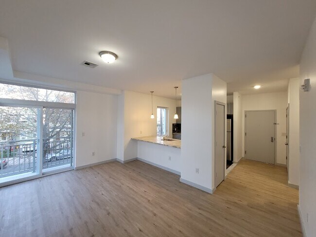 Building Photo - 100 Elwood Ave
