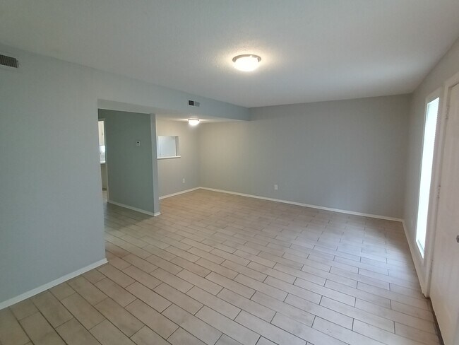Building Photo - 874 Old Hickory Blvd