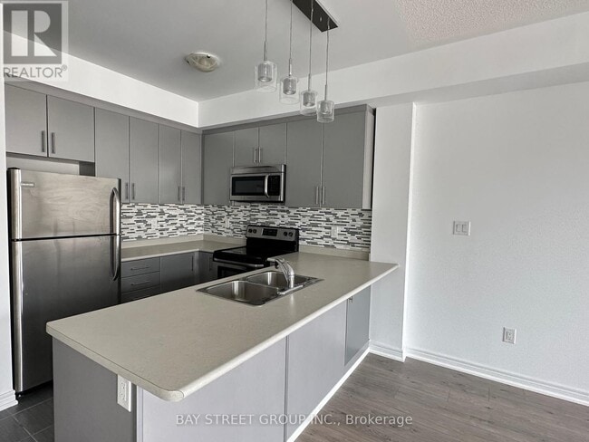 Photo du bâtiment - 2333-2333 Sawgrass Dr