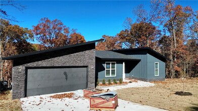 Building Photo - 47 Glasgow Dr