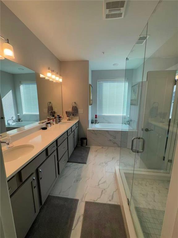 Building Photo - 670 Hudson Wy