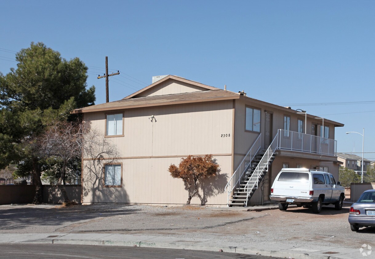 Primary Photo - 2304-2308 Pearson Ct