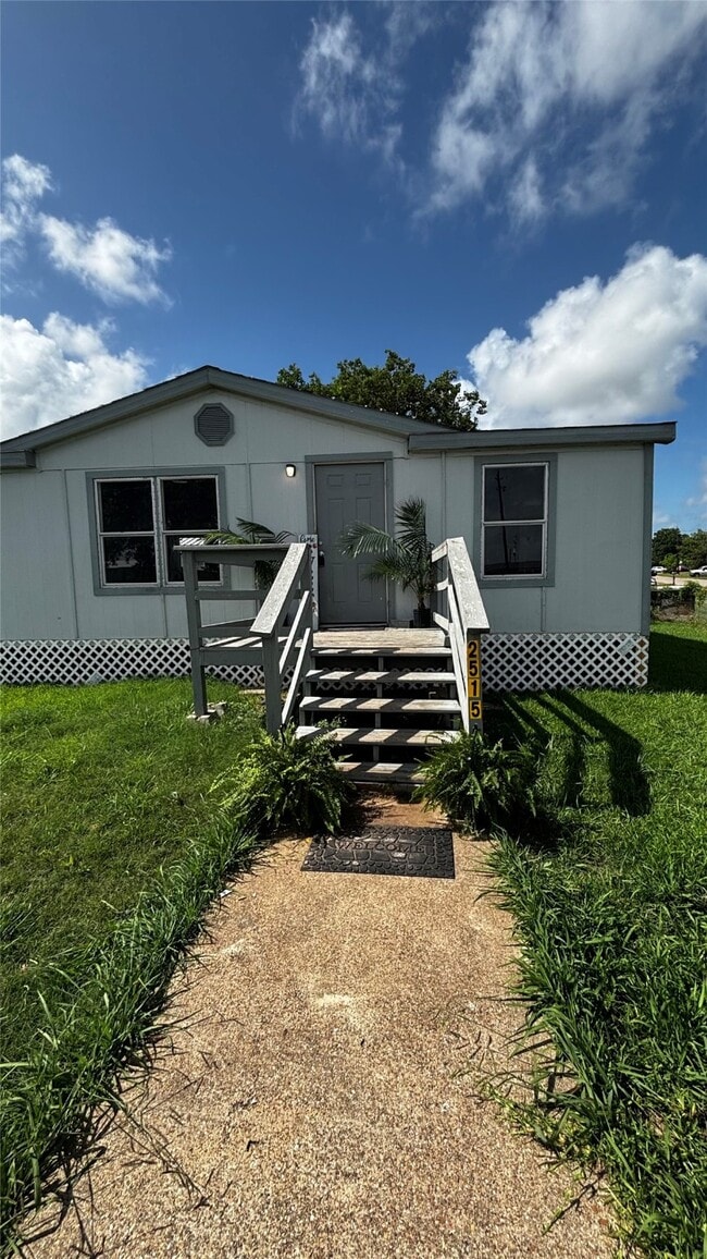 Foto del edificio - 2515 Oyster Creek Bend