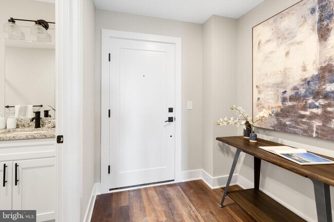 Building Photo - 1924 N Front St