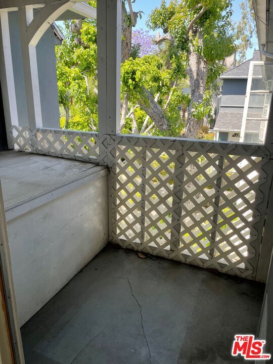 Foto del edificio - 1252 N Orange Grove Ave