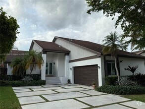 Building Photo - 14853 SW 42nd Ln
