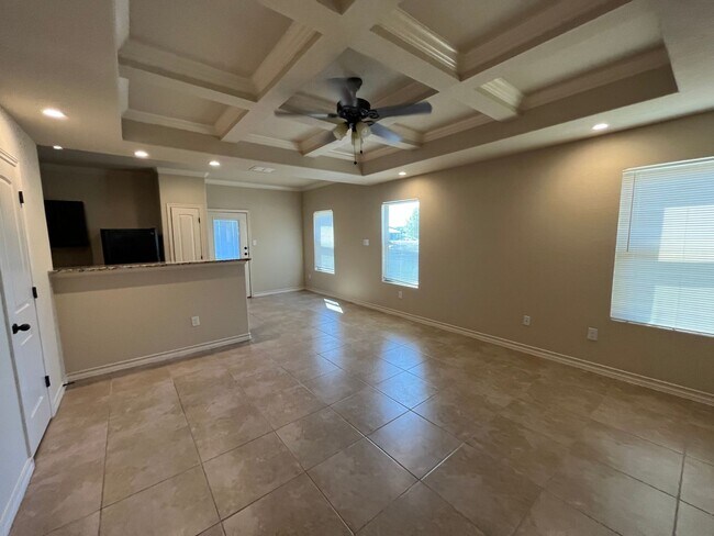 Foto del edificio - 6619 Mia Way