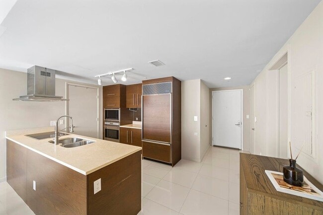 Foto del edificio - 495 Brickell Ave