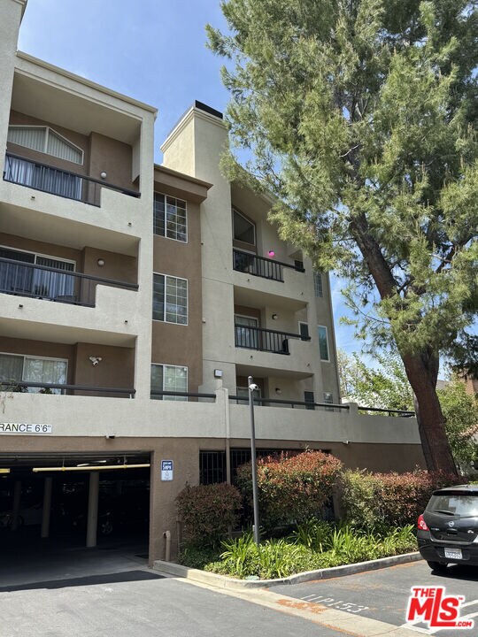 Foto del edificio - 5550 Owensmouth Ave