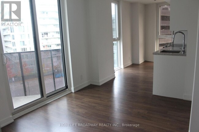 Building Photo - 30 Tretti Wy