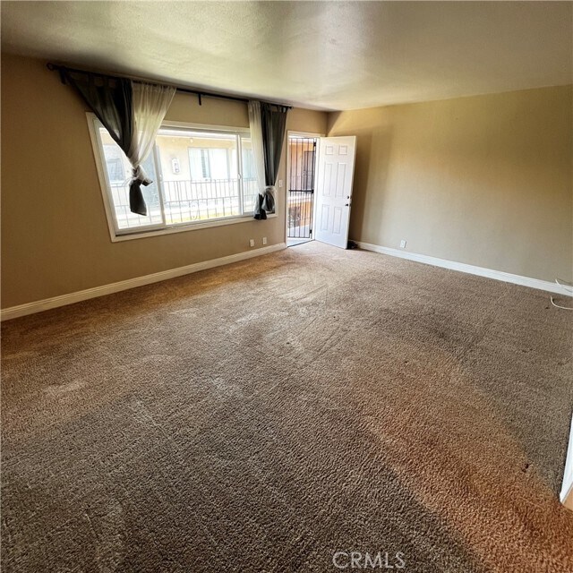 Foto del edificio - 1325 E 7th St