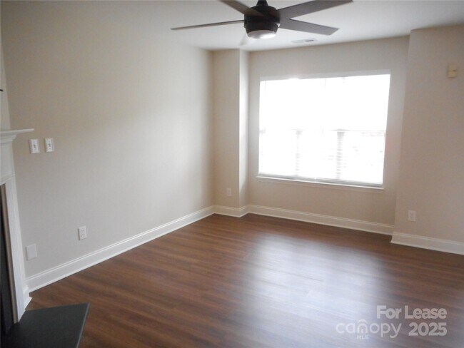 Foto del edificio - 9602 Ashton Manor Way