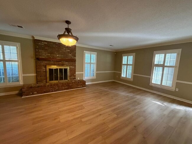 Building Photo - 8149 Kimbrook Dr